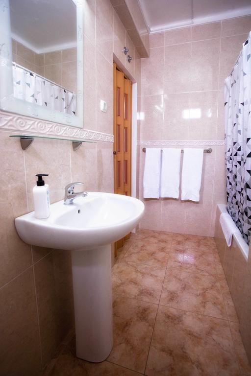 Residencial Principe Guest House Barreiro  Zimmer foto